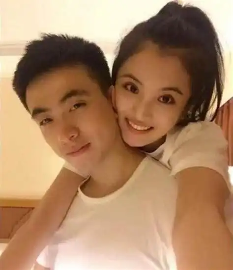 杨鸣老婆唐佳良多高杨鸣的妻子唐佳良简历2022已更新今日图集