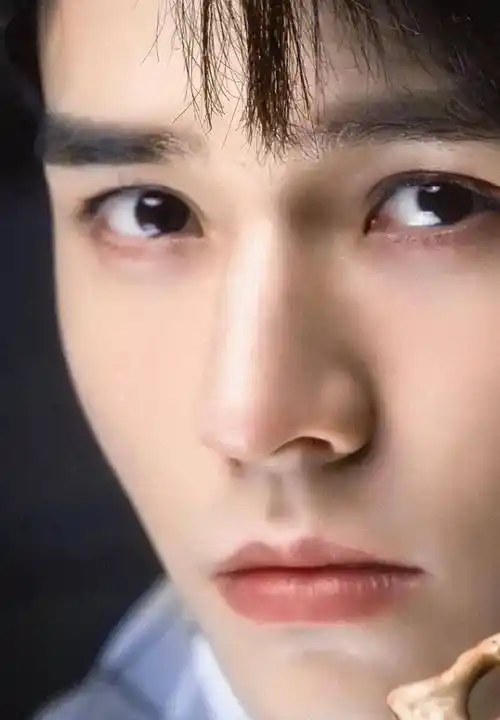 8位天生狗狗眼的男星,一眨眼不仅可爱到爆,观众缘还特别好_曾舜_自带