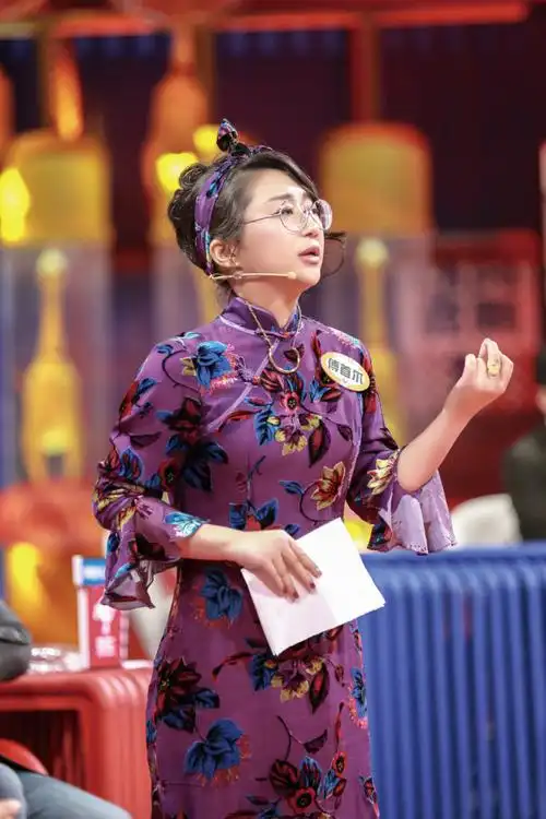 傅首尔 浪漫粘着泥,现实也是诗_腾讯新闻