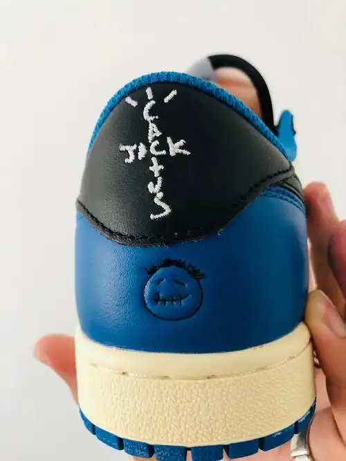 感受一波闪电鬼脸倒钩