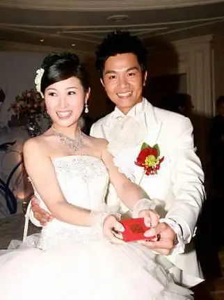 除了杨玏米露,娱乐圈中的"清流"情侣档还有他们