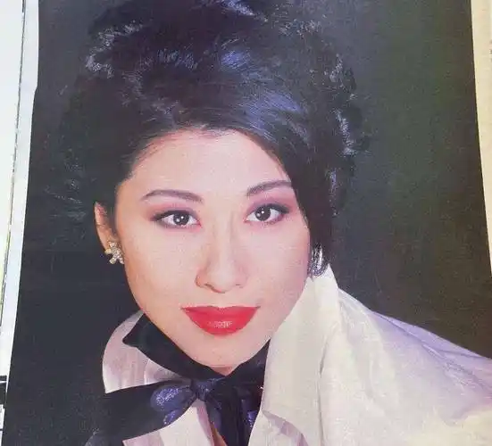 怒甩费翔却恋上有妇之夫的歌坛天后叶倩文为何一生无儿无女