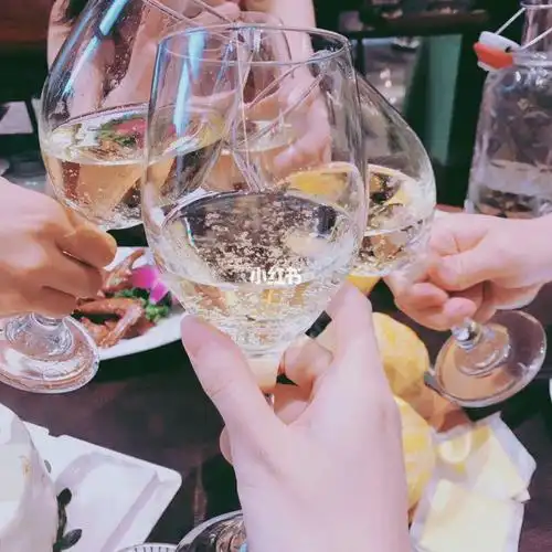 给你一点微醺感 99 闺蜜聚会必备葡萄酒 听说喝了