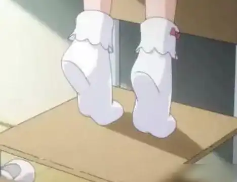 在火影忍者游戏中雏田大胆的脱掉了鞋子,光脚丫上阵,可以说对自己也是