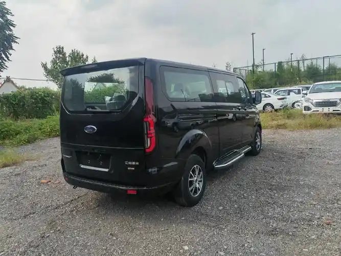 23款全顺中轴低顶7座商旅版汽车到货#福特全顺 #新全顺中轴 - 抖音