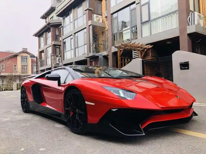 进口敞篷版兰博基尼lp700-4