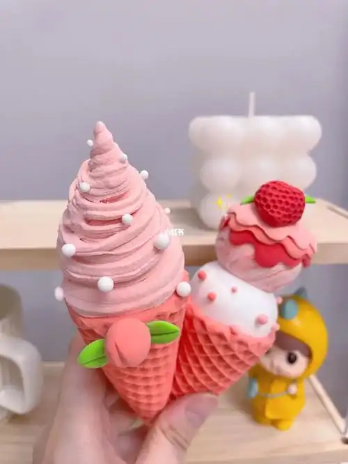 超轻粘土草莓味甜筒