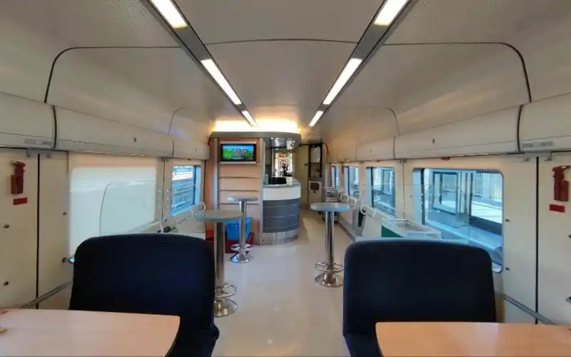 声音控crh1a车内暴力加速启动音一等座01车01f处声源很清晰成雅线温江