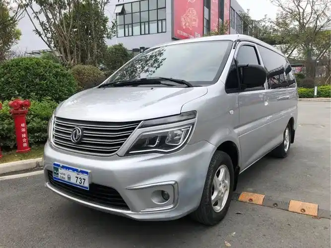 【南宁】2018年02月 东风风行 菱智 2018款 m3 1.6l 7座舒适型 手动挡