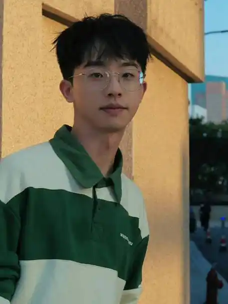 何运晨当卧底有点东西#何运晨是卧底专业户吧,作