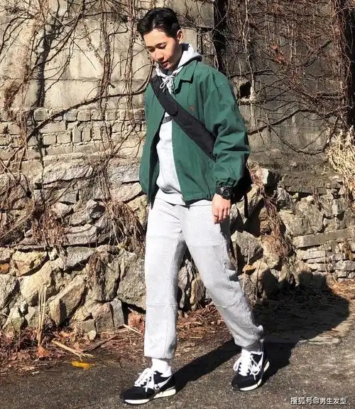 原创男生别穿羽绒服了2021初春帅气穿搭让你阳光清新更显潮流