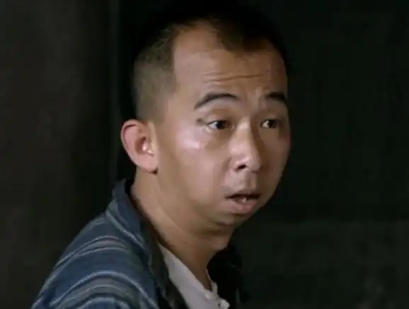 他比黄渤还丑,演技堪称影帝,另一身份却无人知