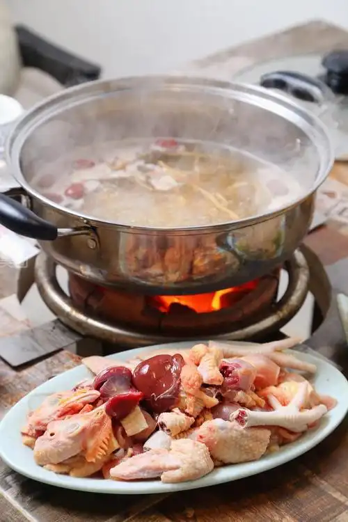 清远脆皮鸡煲怎么样_团购清远脆皮鸡煲2人餐-美团网