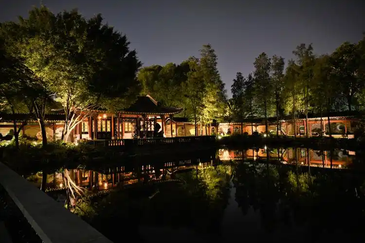 园林夜景