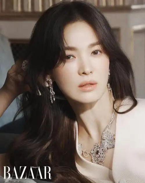 盘点韩国女星宋慧乔2023年最美的造型