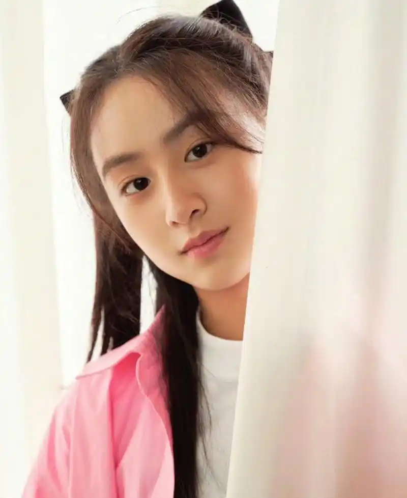 田亮女儿又长高了,森碟近照青春感满满!