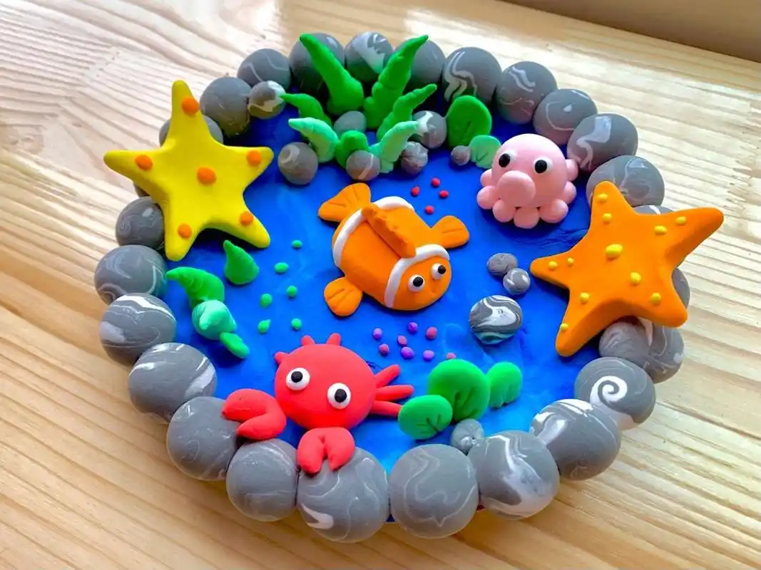 幼儿园超轻粘土作品 幼儿园中班环境创设 区域角泡泡泥作品 大碗拉面