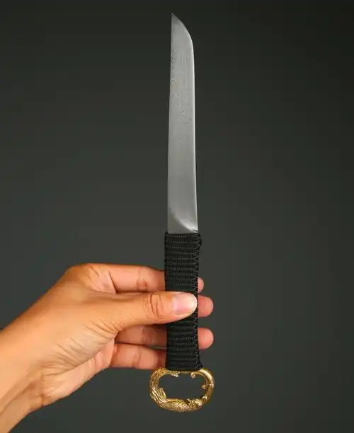 在中国历史上,环首削刀是短刀里面最实用的一种,也是很多宫廷护卫