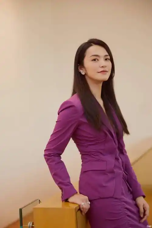 中国内地影视女演员姚晨经纪公司_电影_电视剧_搭档