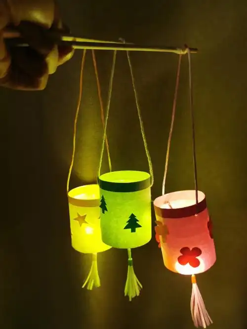 给小朋友玩的,自己也爱diy,废物利用的感觉好好