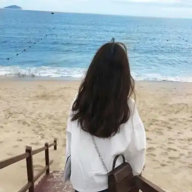 海边背影女头 高清好看的唯美海边背影女头像图片_女生头像_美头网