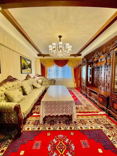 乌鲁木齐二手房新华南路高层98平米豪华装