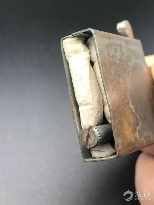 二战黑裂zippo-晒机交流紫锋-zippo打火机爱好者|zippo老机|zippo打