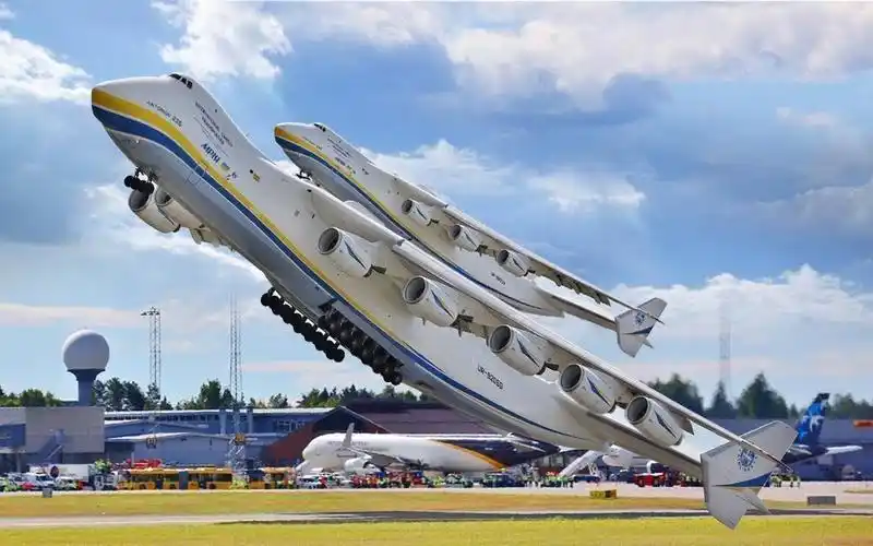 世界上最大的飞机| mr & mrs gao