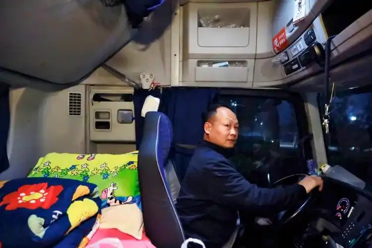 "次日达"背后, 快递货车司机已经"卷"不动了