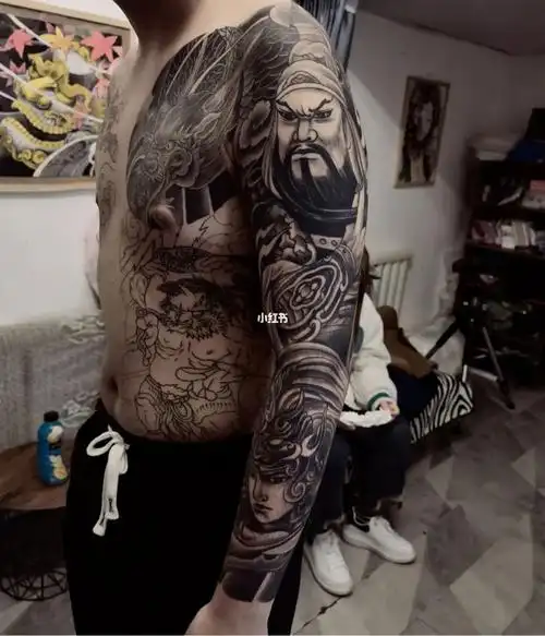 关公赵子龙花臂纹身鲅鱼圈纹身