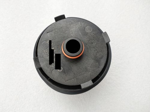 适配吉利星瑞 机油滤芯清器格机滤2.0t总成包邮 机油格总成带底座