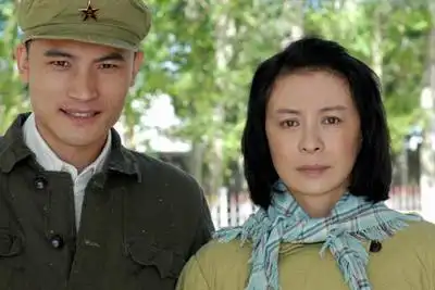 com-12月06日 cctv-1 20:47 br> 电视剧:戈壁母亲22