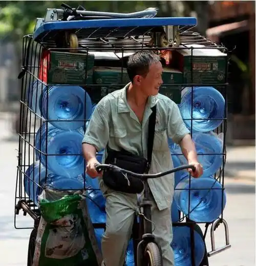 献给每一位辛勤的送水人,你们辛苦了!