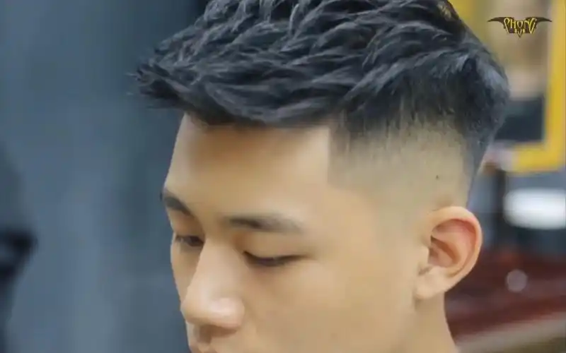 男生最新"短飞机头"发型超帅气,小哥哥们试一试吧!_哔哩哔哩_bilibili