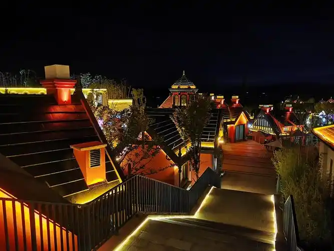 抚仙湖太阳山网红小镇