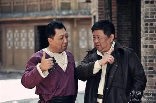 猎狼人收视喜人韩童生演黑帮老大广受好评