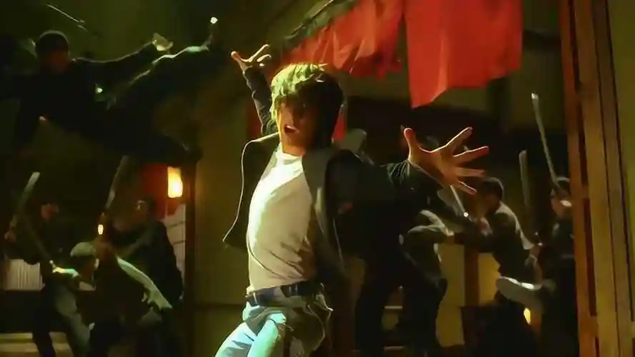 龙虎门:王小虎一出场以一打十很厉害,后者王小龙更厉害以一打百,全部