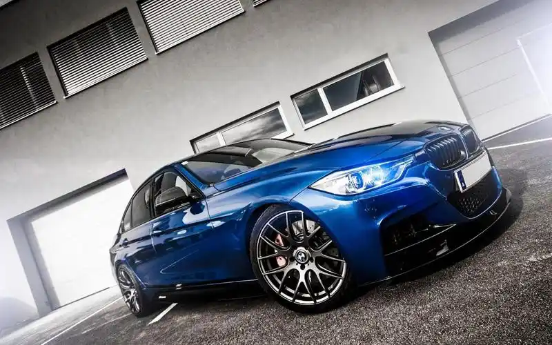 宝马f30调整大灯壁纸高清原图查看