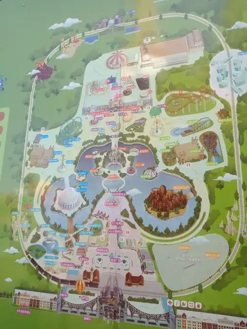 尤其穿裙子的一定要抓好会飞还玩了两遍第十二个就是峡谷漂流了建议买