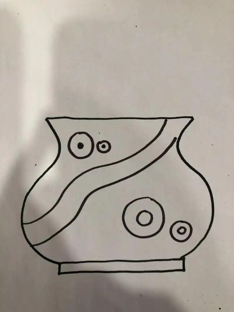 幼儿园各种各样花瓶简笔画 幼儿园各种各样花瓶简笔画