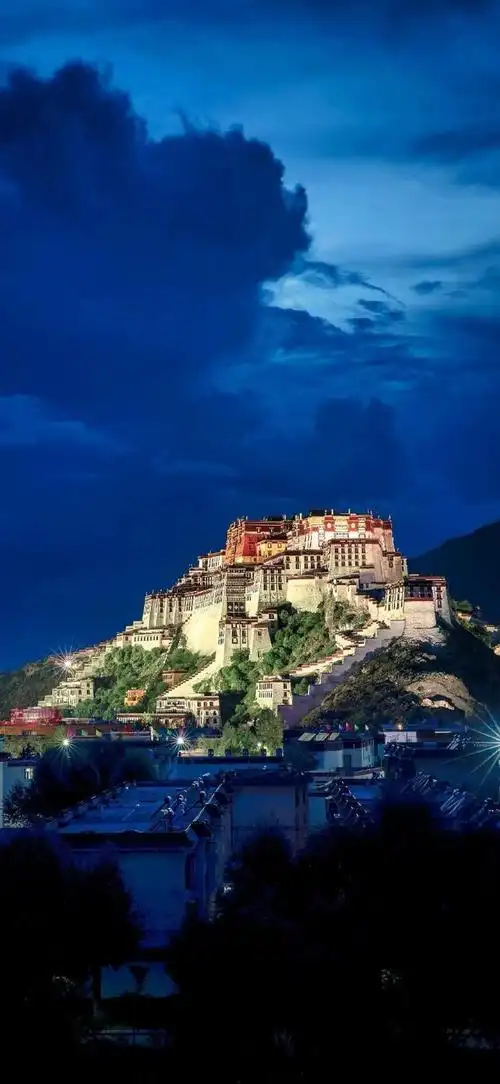 布达拉宫壁纸,布达拉宫可以让自己的信仰在稀薄的空气中得到升华