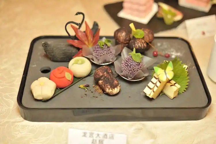 赵辉师傅作品港点拼盘