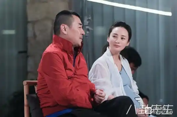 陈建斌真把自己当皇上了真人秀上这样对怀胎8月的蒋勤勤