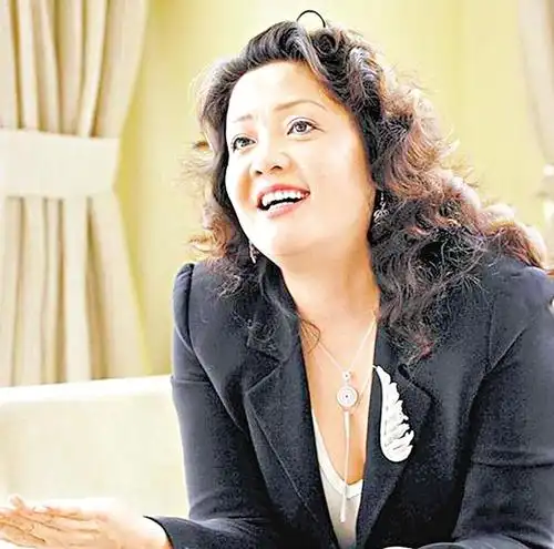 这名老板行事张扬,去年将自己公司的多数股权作价3亿美元出售给cvc这