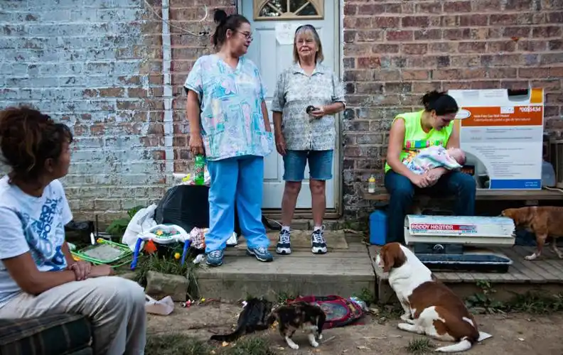 纪实美国贫困区的女孩组图