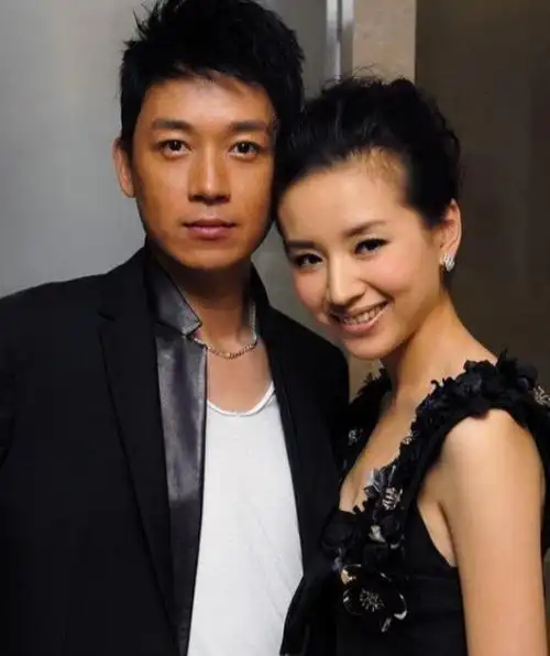 董洁王大治辣眼睛照片董洁为什么会出轨王大治