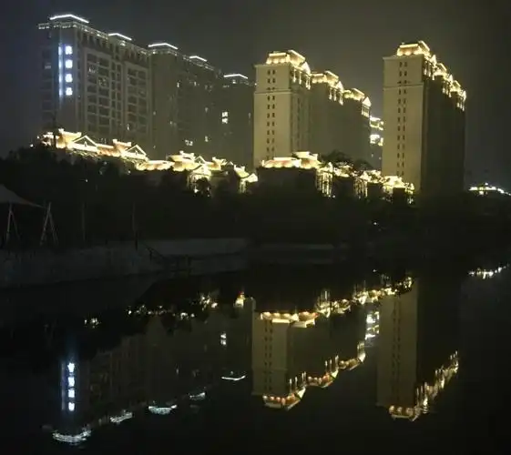 【塘下·香缇花园夜景】