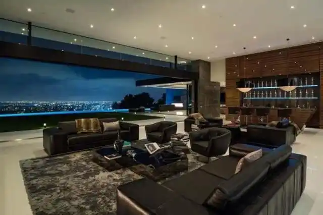 唐嫣和罗晋的豪宅,两个人住三层别墅,种满鲜花,你羡慕吗?