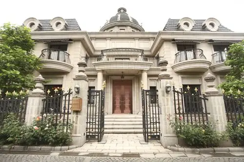 财富公馆别墅 室内游泳池 千平大花园 品质高端同颐和原著丽宫