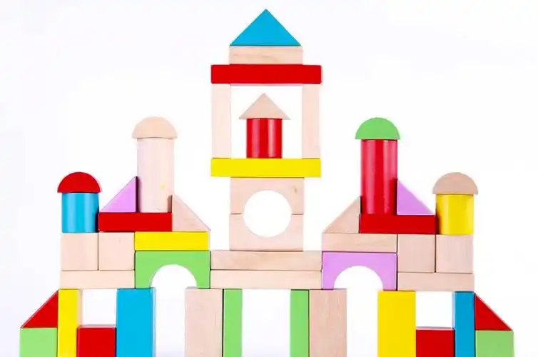 搭积木——新纪元幼儿园婴幼儿养育服务中心亲子活动